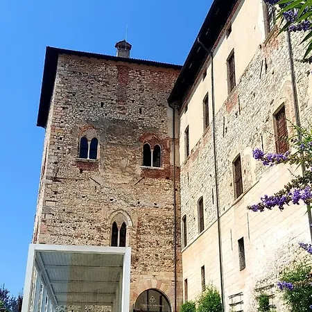 بيت للعطل Da Simona- Casa 4 Posti Letto + 4 Aggiuntivi أرونا