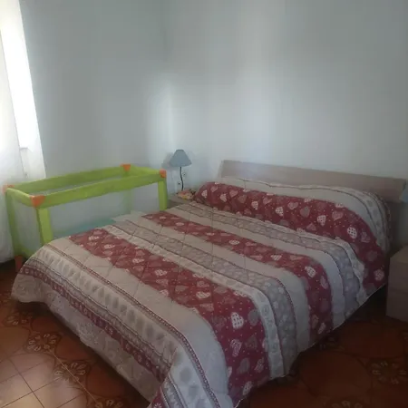 Da Simona- Casa 4 Posti Letto + 4 Aggiuntivi بيت للعطل أرونا