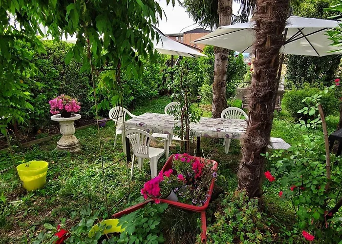 Da Simona- Casa 4 Posti Letto + 4 Aggiuntivi Ferienhaus Arona